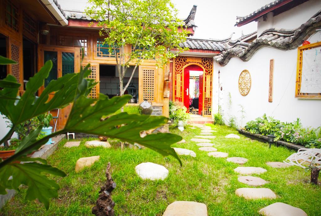 October Inn Lijiang  Exterior foto
